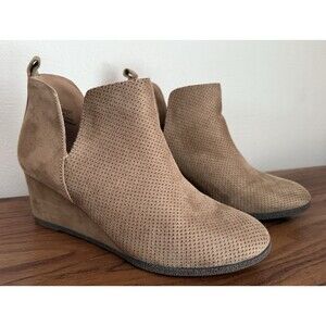 Tru Comfort Vegan Suede Wedge Ankle Boots Women Size 7 Tan Booties